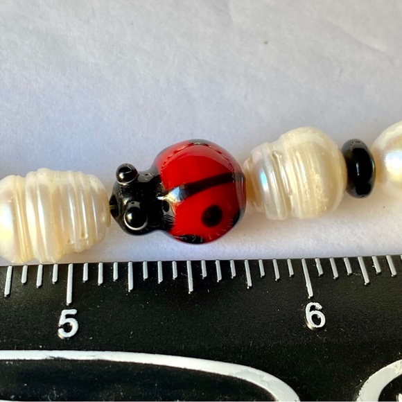GENUINE BAROQUE PEARL Necklace Red Ladybug - Picture 7 of 7